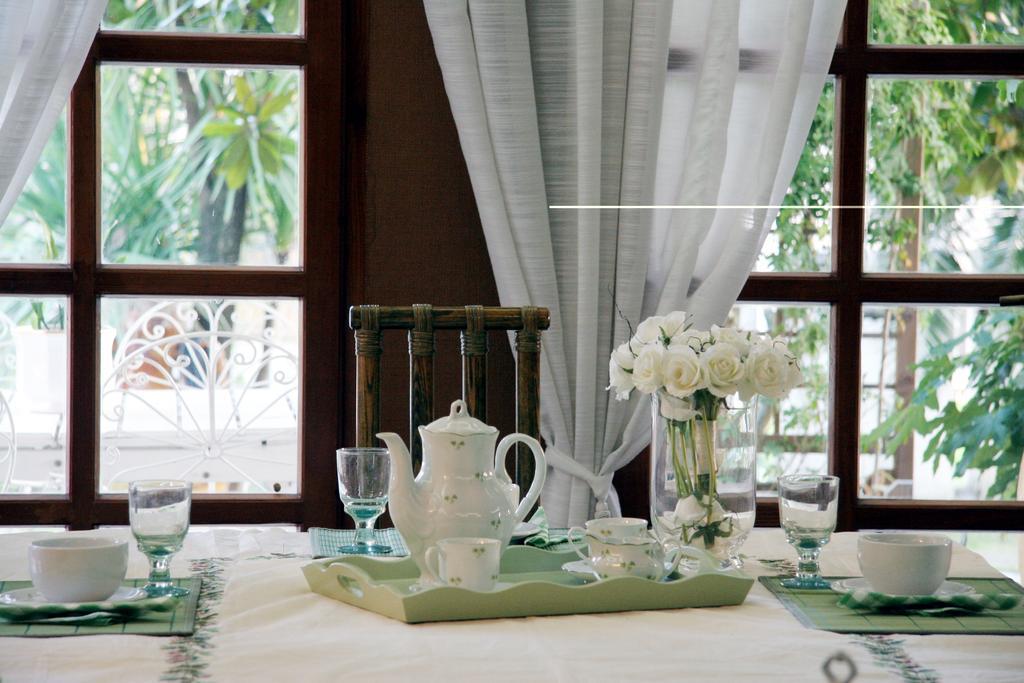 Bed & Breakfast Carol E *